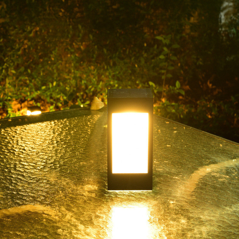 European Style Column Head Lamp Outdoor Villa Courtyard Wall Lamp Solar Wall Lamp